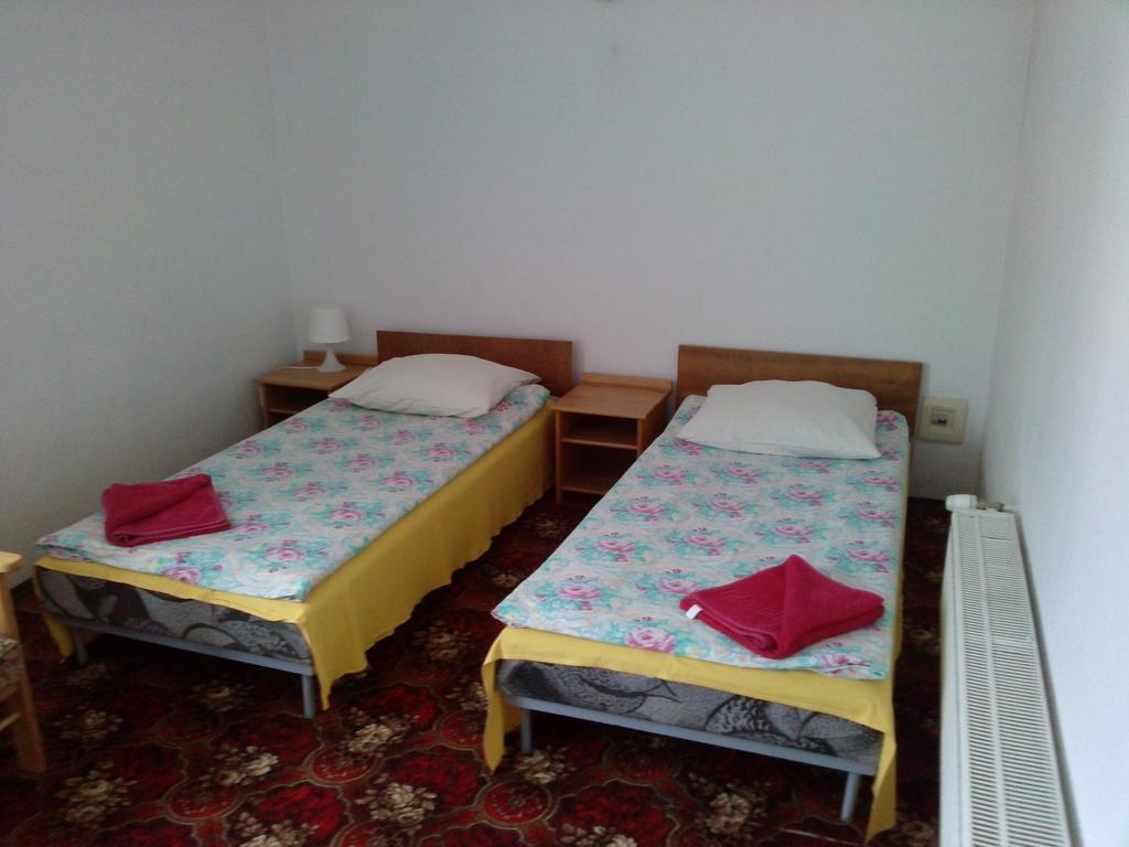 Zajazd Pod Kasztanami Ryn (Warmian-Masurian) Exterior foto